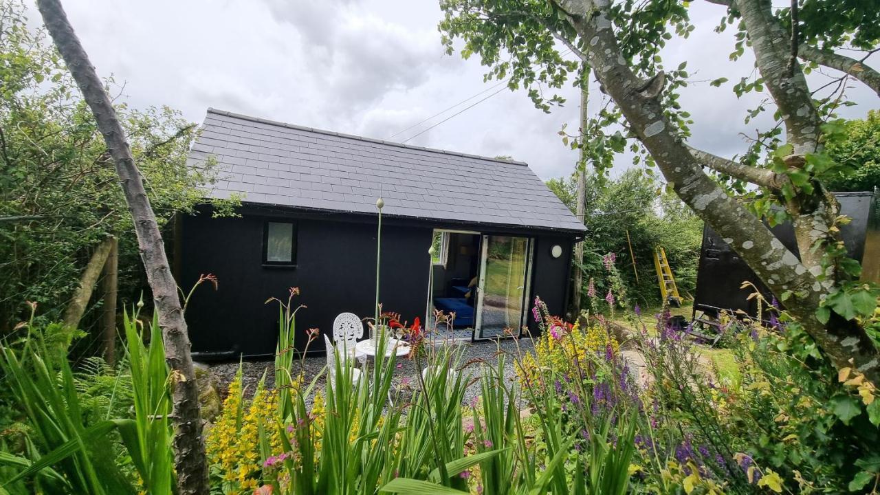 Hallegan Annexe With Private Garden And Woodland Camborne Exterior photo